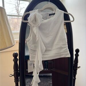 Elegant White Sleeveless Top/Shirt Set